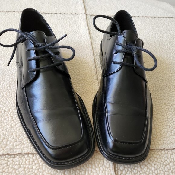 SZ 8.5  BLACK  LEATHER DRESS / CASUAL SHOES by BRUNELLO, Made in Italy main image 11